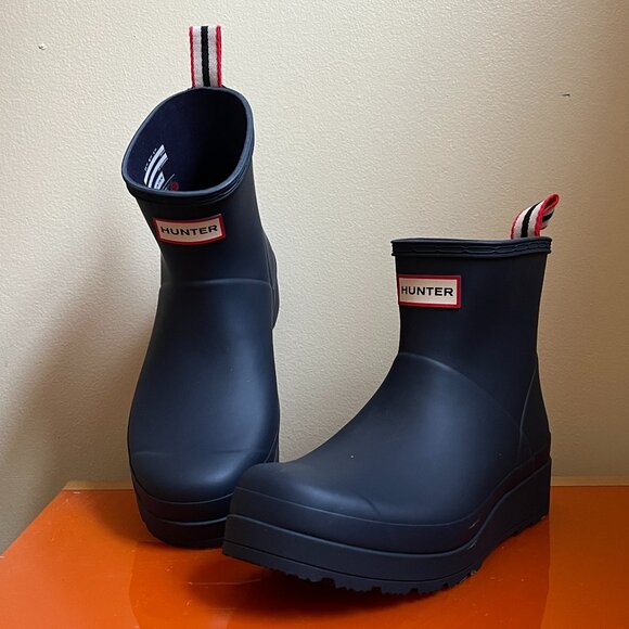 Hunter Women's Navy Blue Rain Boots - Size 8 NWT - Picture 1 of 12